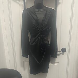 Elegant Black Long Sleeve Dress